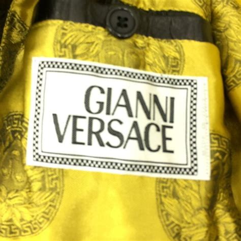 versace e1vobbg4
